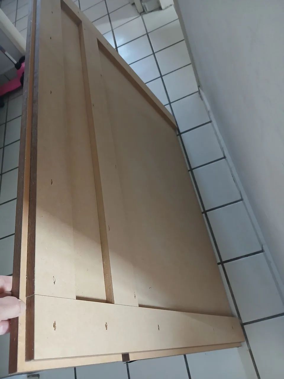 CABECEIRA DE CAMA SOLTEIRO EM MADEiRA,COMOS PARAFUSOS E SUPORTE. PEGAR EM NOVA PARNAMIRIM  - Foto 6