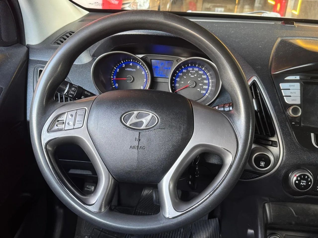 Hyundai ix35 2.0 MPFI GLS 16V Flex 4P Automatico, foto 15 de 19