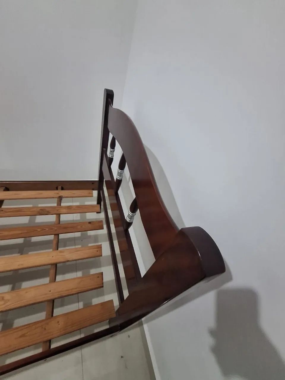 Cama Solteiro MDF Usada - Foto 2