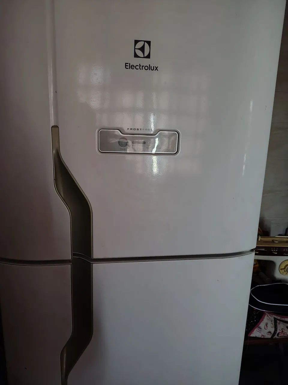 Vendo geladeira Eletrolux  - Foto 3