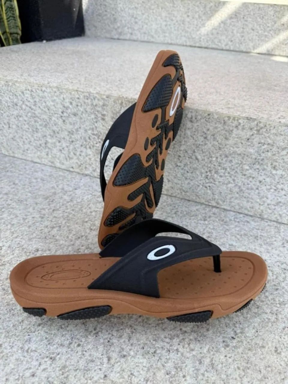 Chinelos Oakley - Foto 2