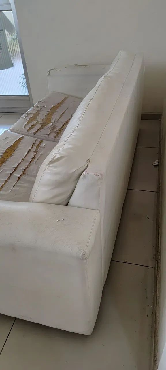Sofá de couro sintético branco - Foto 4