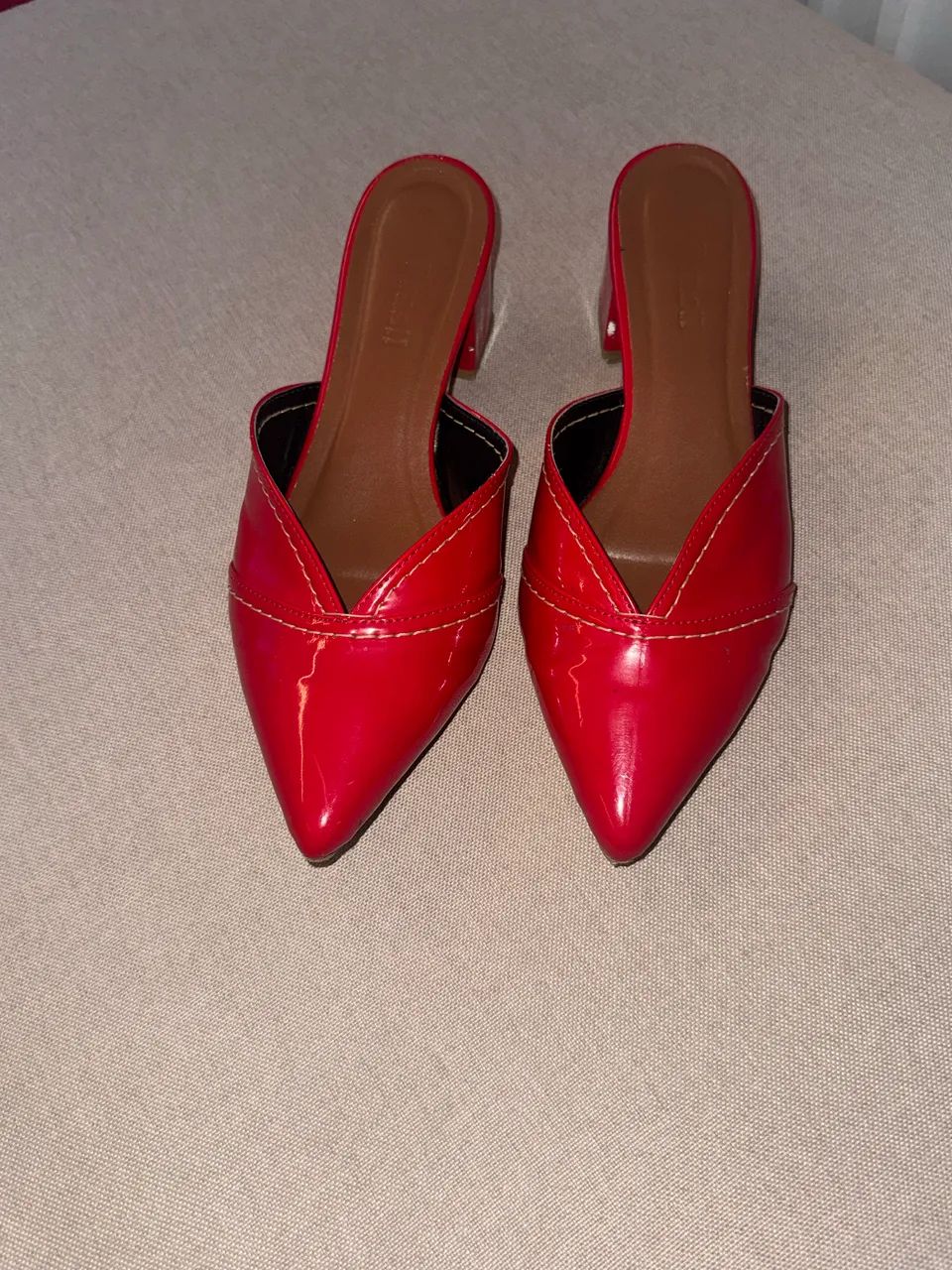 Tamanco vermelho  - Foto 4