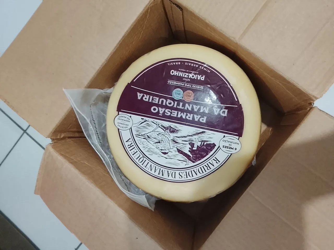 Queijo tipo parmesao Paiolzinho