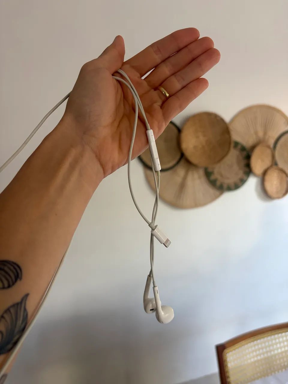 Original Apple EarPods com conector Lightning - Foto 2
