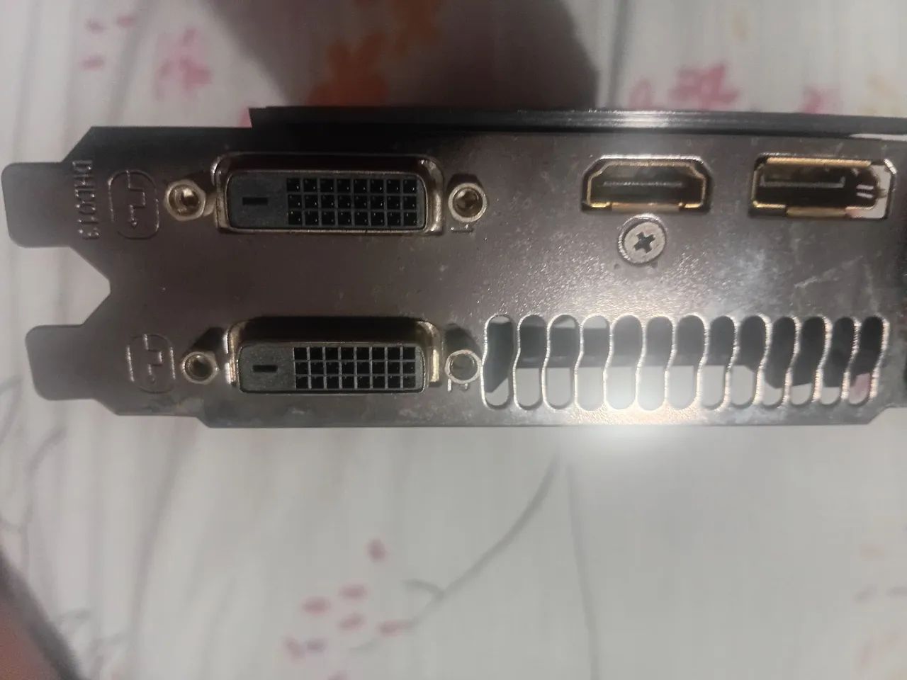 VENDO PLACA DE VÍDEO USADO.  QUANDO FOI RETIRADO ESTAVA FUNCIONANDO PERFEITAMENTE.  - Foto 3