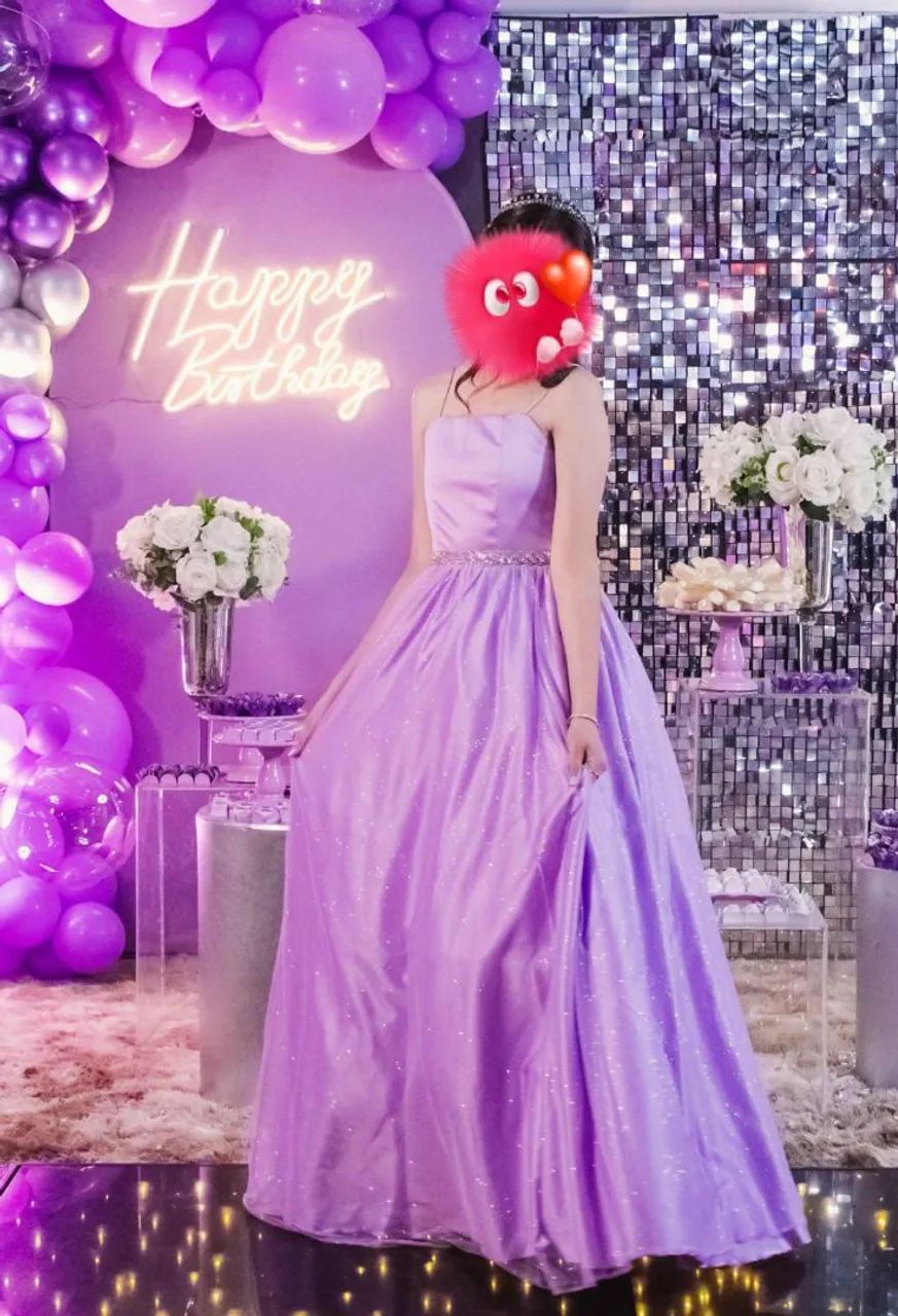 LINDO VESTIDO DEBUTANTE 