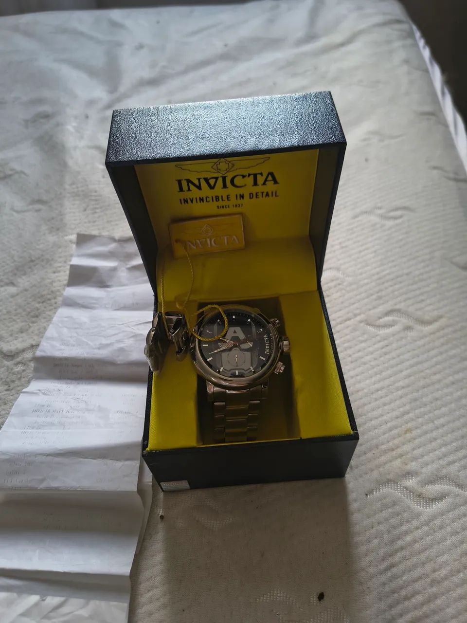 Relógio invicta edição exclusiva marvel.