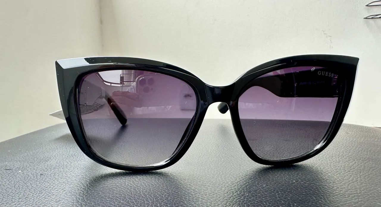 Vendo lindo óculos da Guess original! - Foto 4