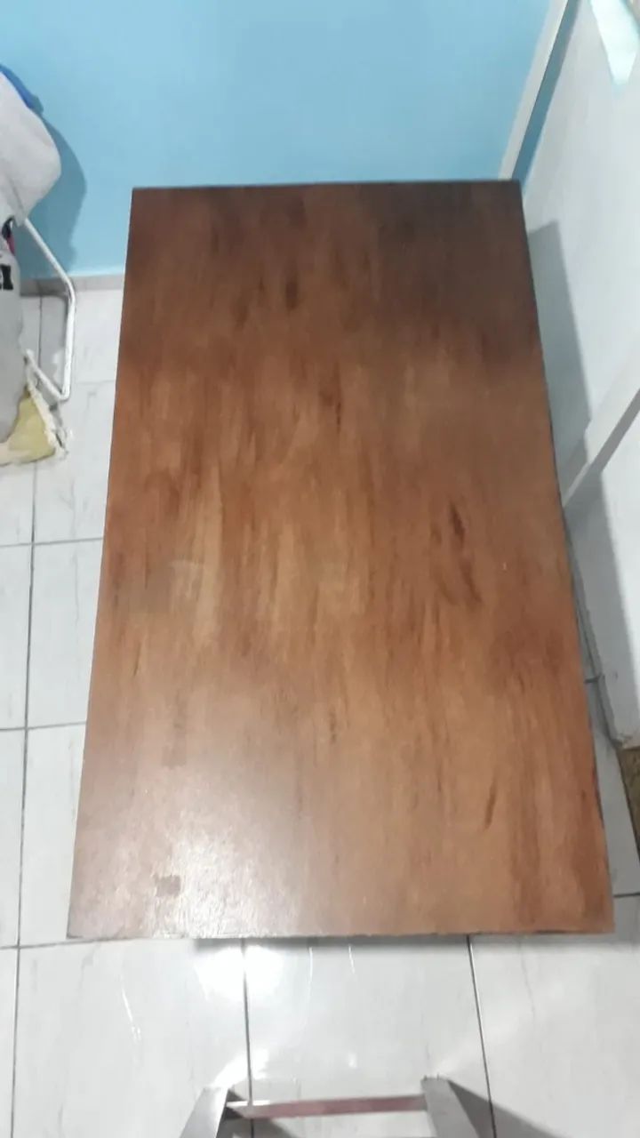 Mesa de Madeira Feita a Mão