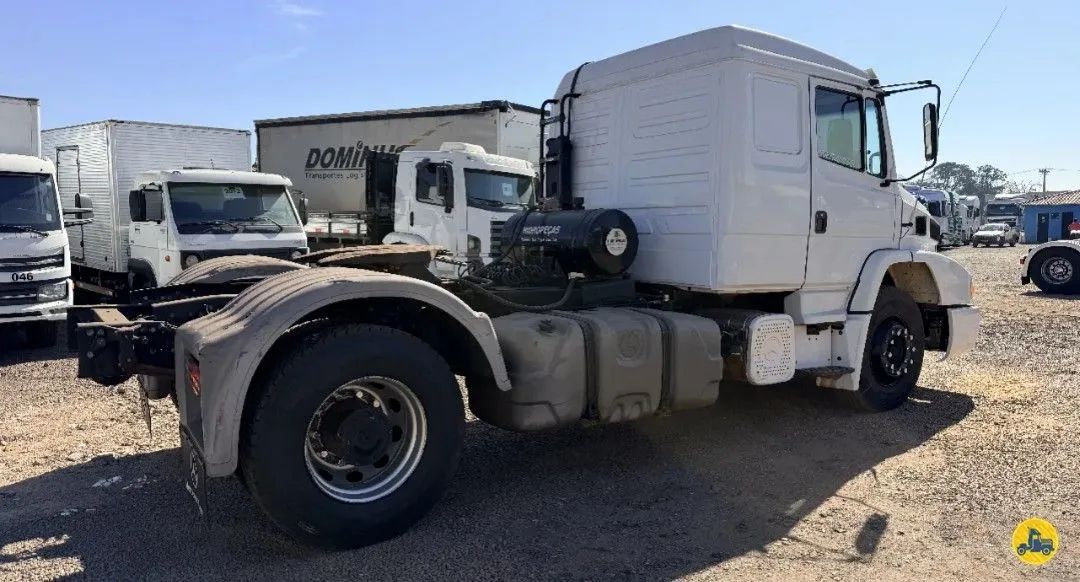 MB ATRON 1635 4X2<br>2017/2018<br>MANUAL - Foto 4