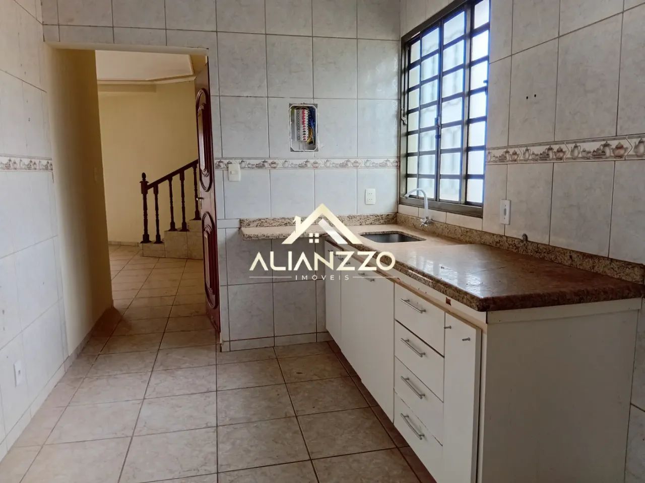Sobrado Padrão Bairro Sumarézinho em Ribeirão Preto/SP. Alianzzo Imóveis. - Foto 2