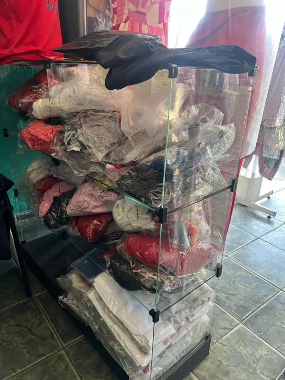VENDO LOJINHA COMPLETA (E EM FUNCIONAMENTO) - Foto 2
