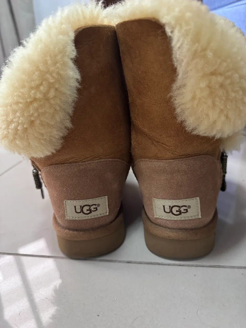 Bota UGG novíssima  - Foto 3