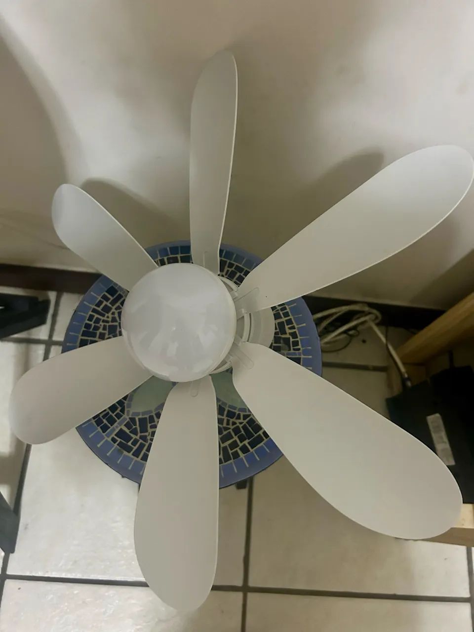 Luminária com ventilador