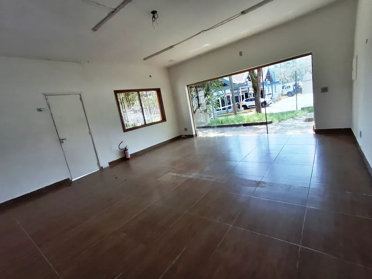 LOJA Incrivel - 36m² mega bem localizada - Frente Portaria Autos SP II - Super Visibilidad - Foto 3
