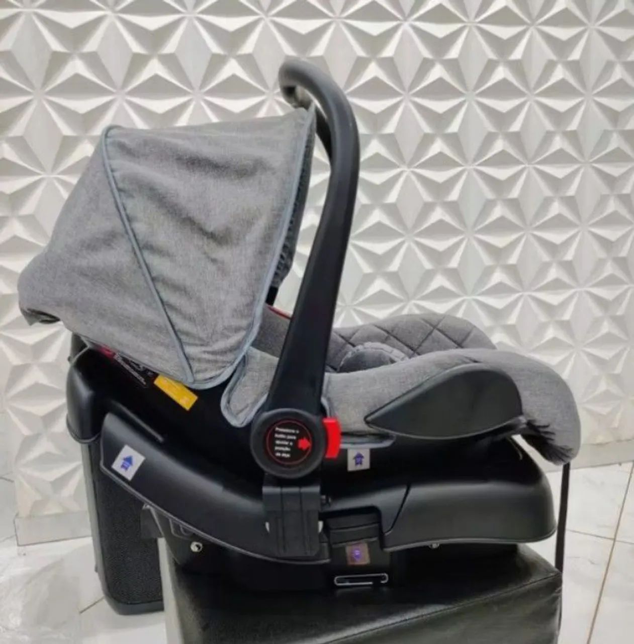 Kit bebê conforto com suporte e carrinho modelo europeu marca passear  