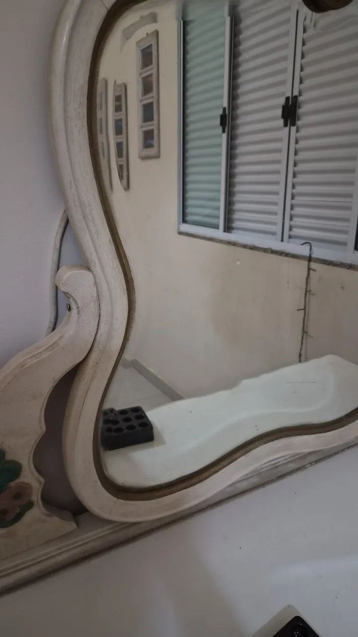 Penteadeira em peroba estilo Chipandelle - Foto 4