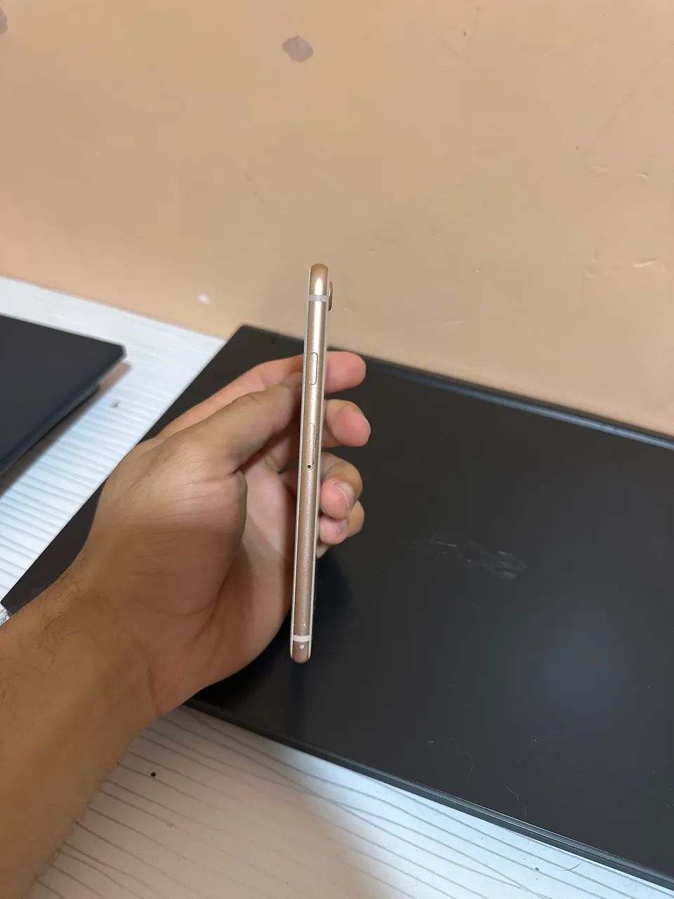 Iphone 8 para retirada de peças  - Foto 3