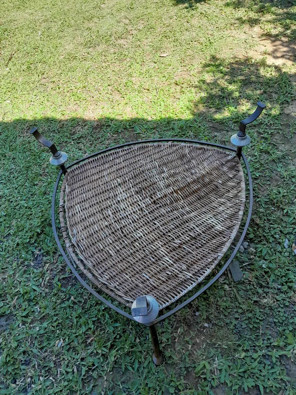 Iron Table Support65171913025794121