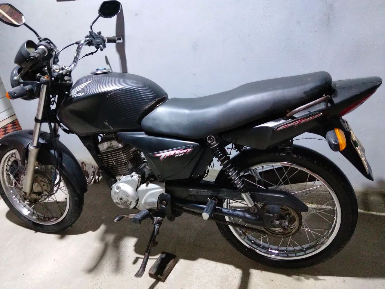 Titan KS 150 2008