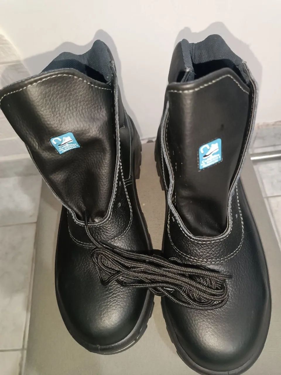 Bota preta
