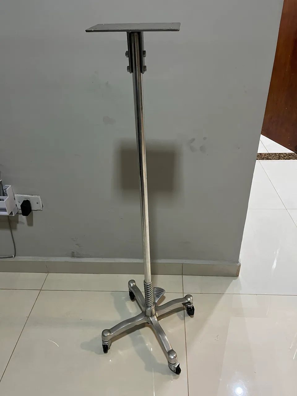 Suporte de manequim ajustável luxo - Foto 2