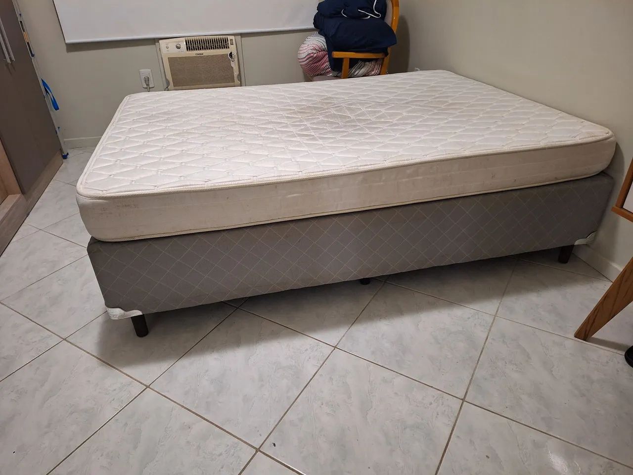 Cama box