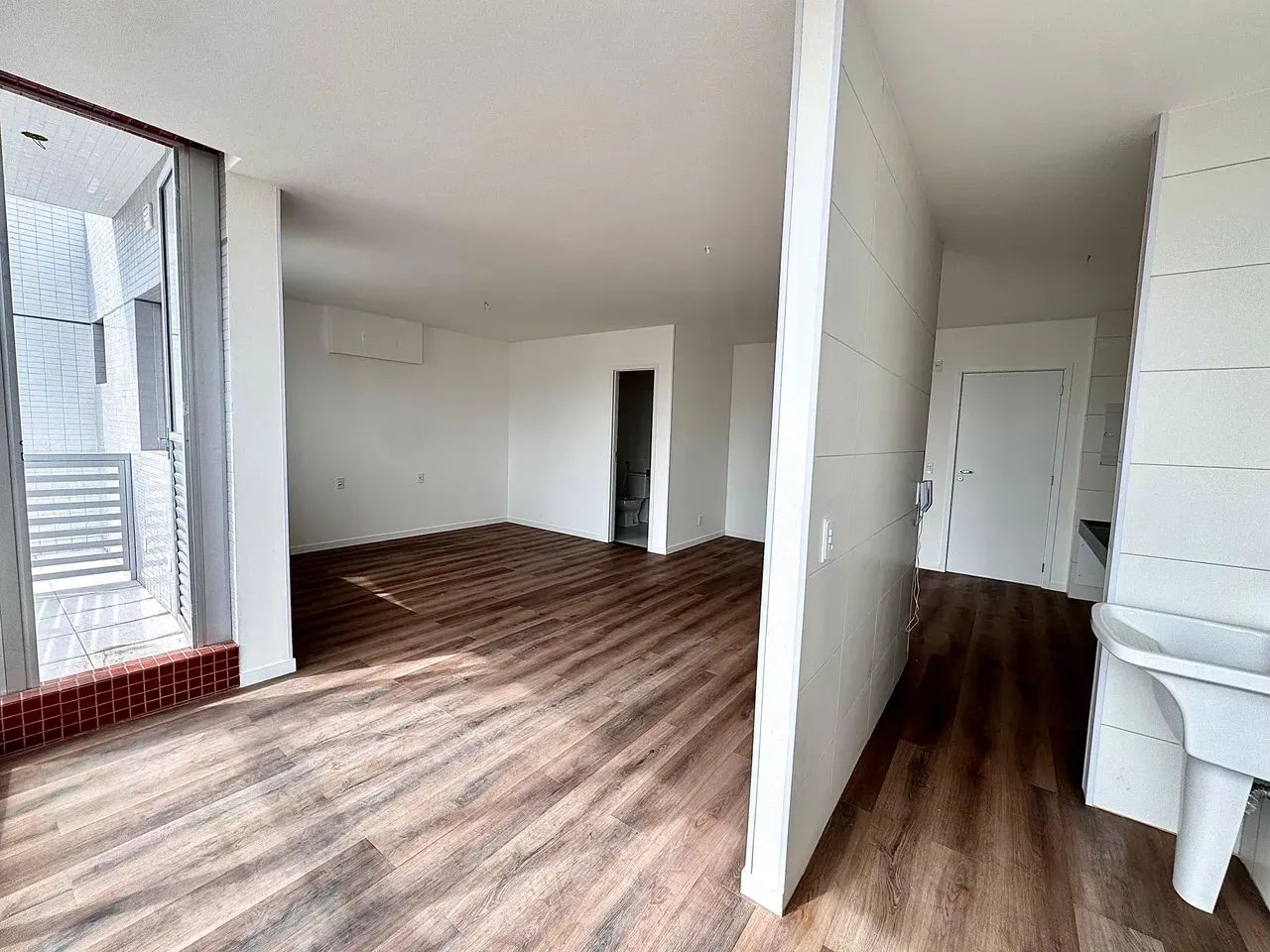 Evidence apto à venda dispõe 48m², 01 suíte, 01 vaga de garagem, nascente total, no bairro - Foto 7