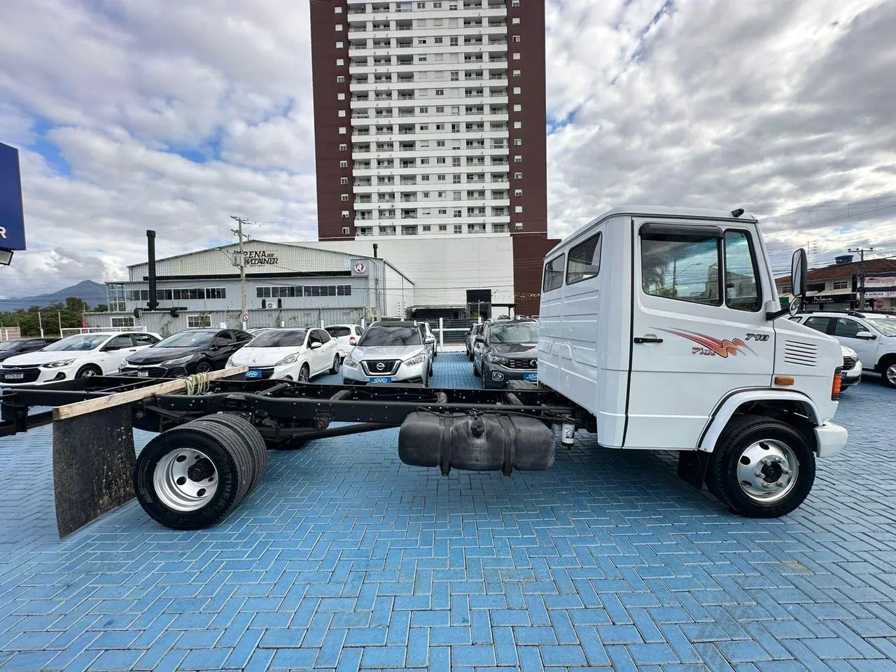710/ 710 PLUS 2P (DIESEL) BRANCA 2009/2009 - Foto 4