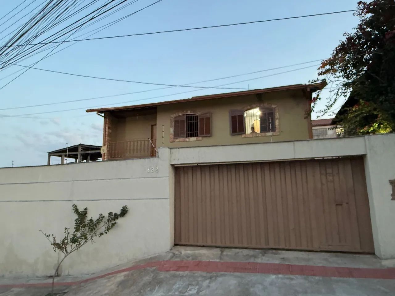 Vendo excelente casa. Área nobre - Foto 2