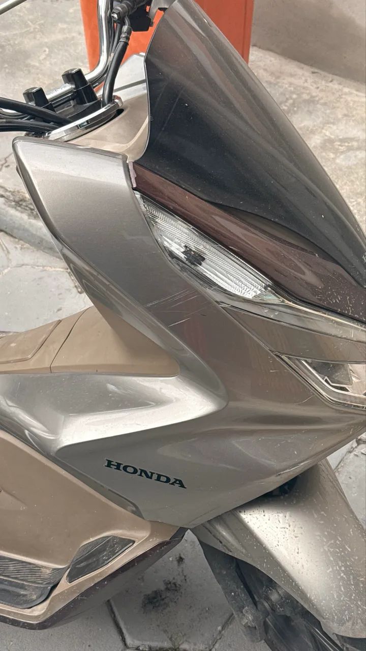 Honda Pcx dlx 2022  - Foto 5