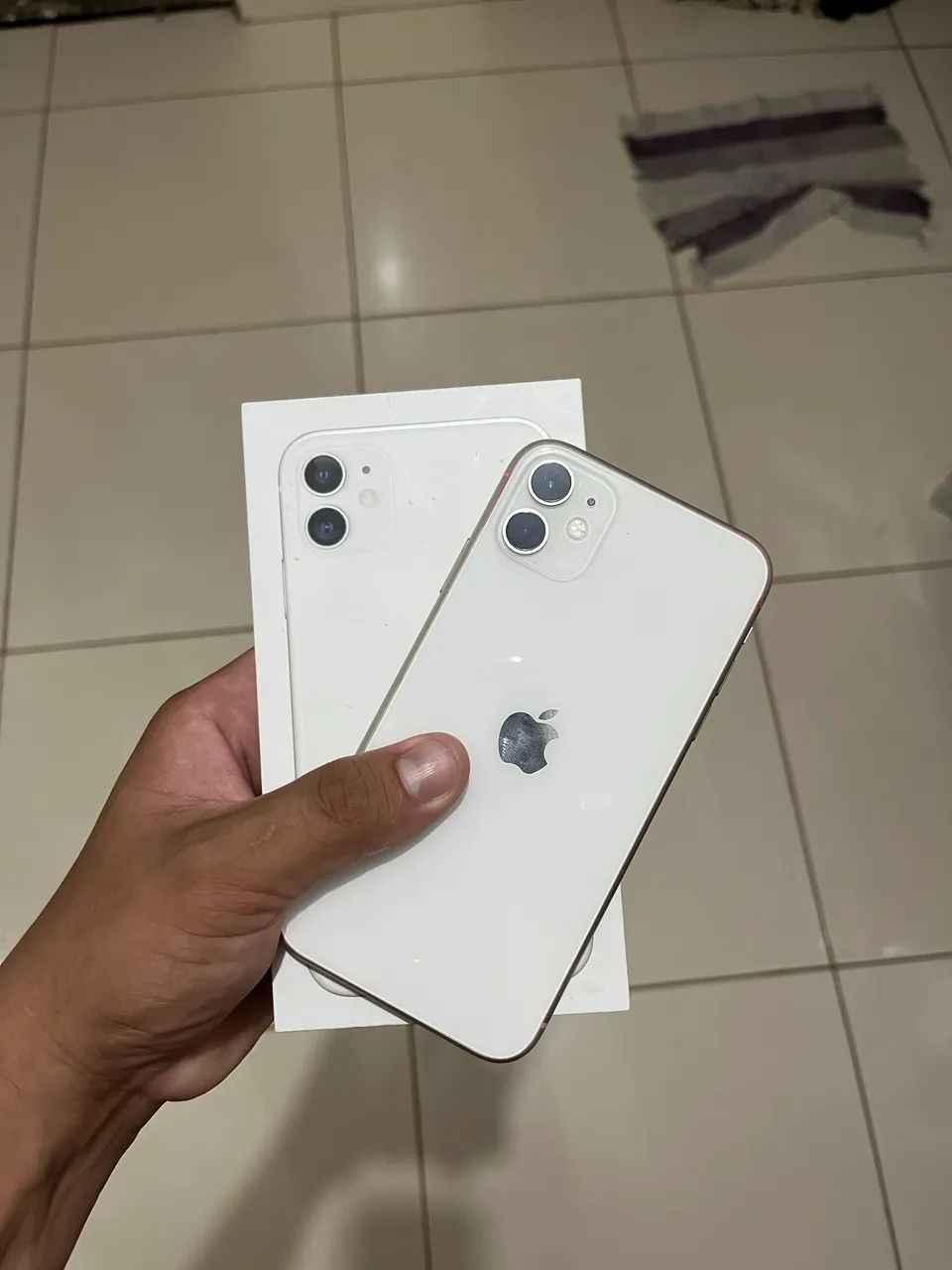 iPhone 11 128gb muito novo 
