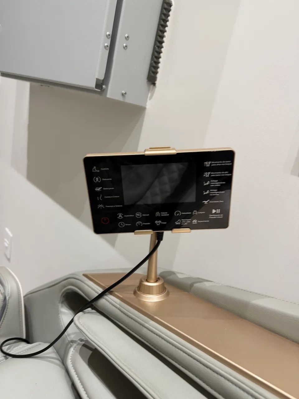 Cadeira Poltrona de Massagem Nova - Foto 3