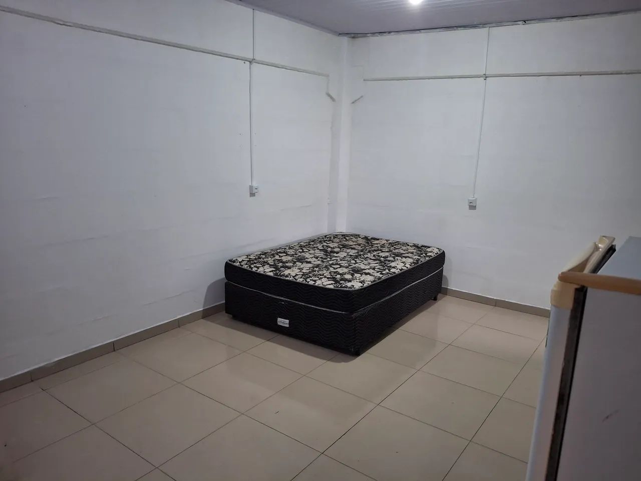 Kitnet  para uma pessoa  - Foto 4