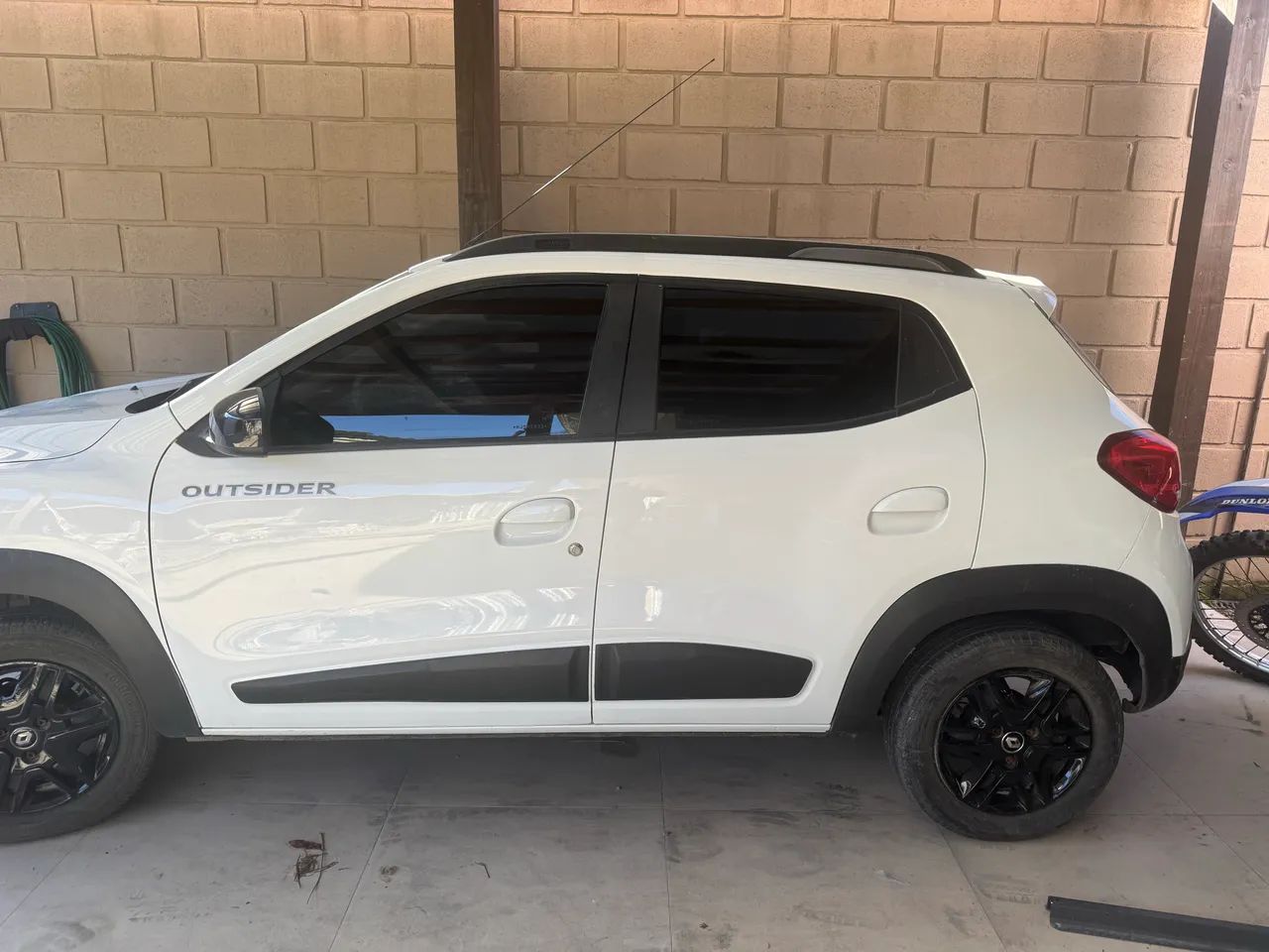 Renault Kwid Outsider 1.0 Flex 12V 5P Mec. 2022 - Foto 4