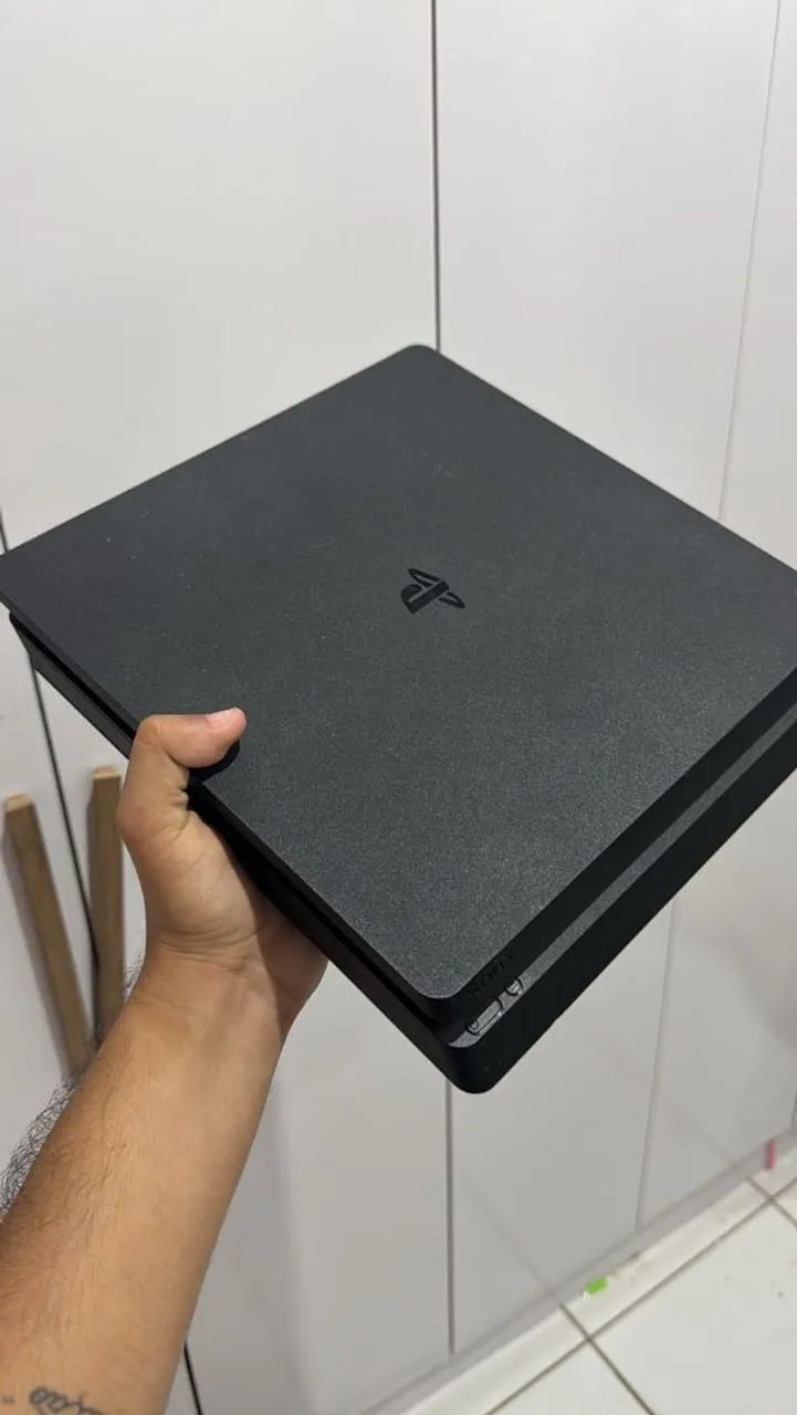 Ps4 slim 1Tb