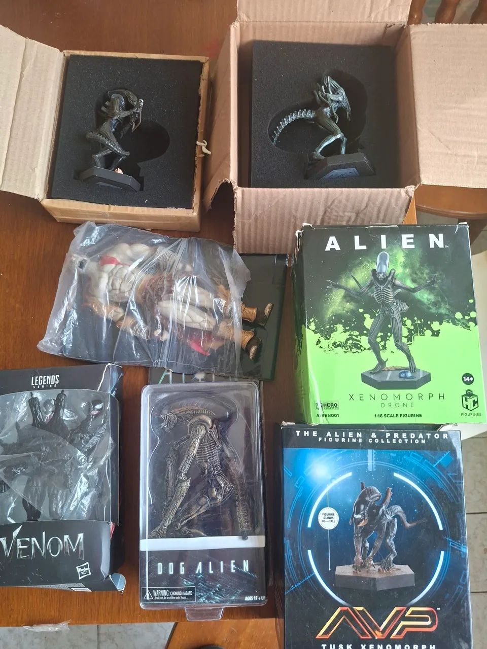 Action figures Venum Alien Kratos