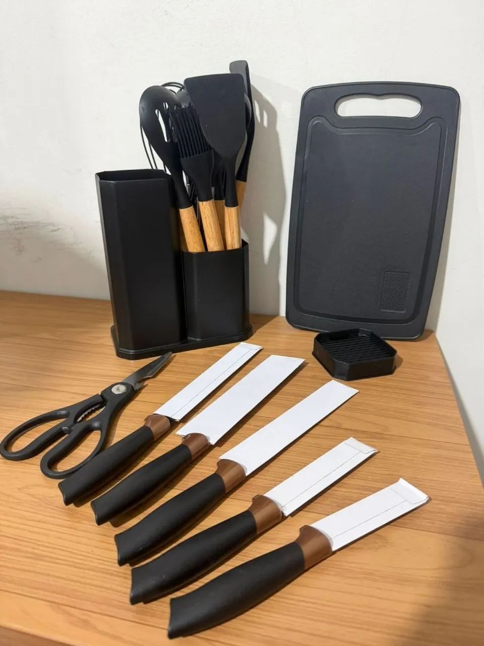 Kit utensílios e facas