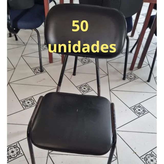 Cadeira estofada fixa