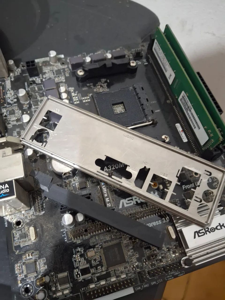 Placa mãe Micro ATX com 8GB de RAM - Foto 5