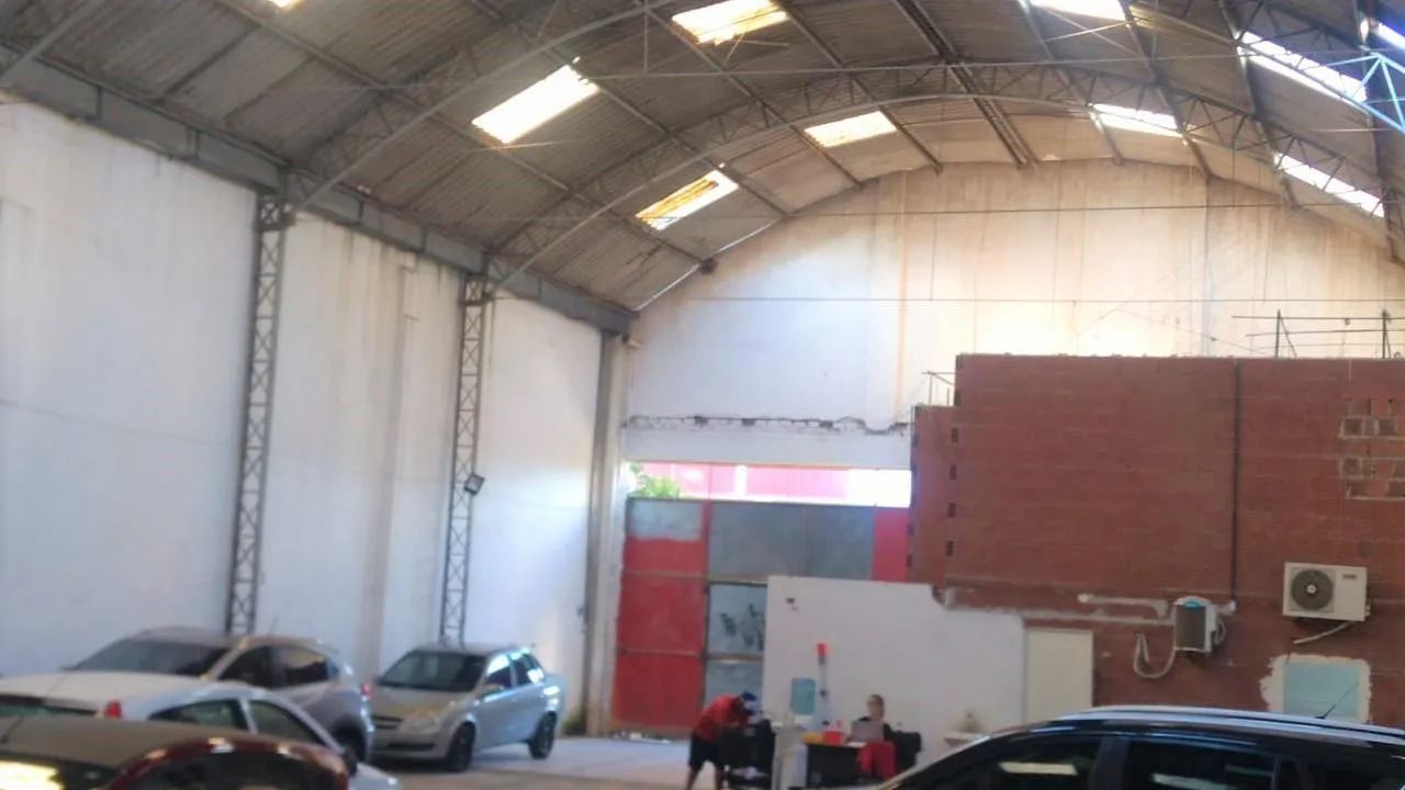 GALPÃO COM 900M² - BAIRRO DO CORDEIRO - Foto 4