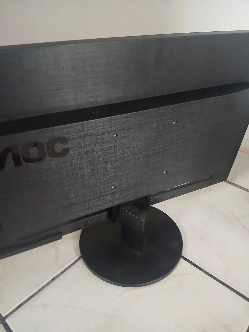 Monitor Led 23.6 Aoc semi-novo - Foto 4
