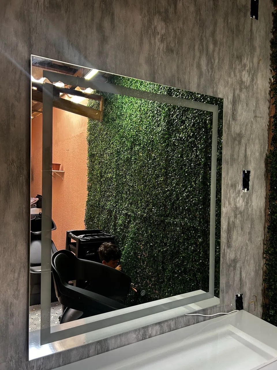 Espelho 90x80cm com LED jateado