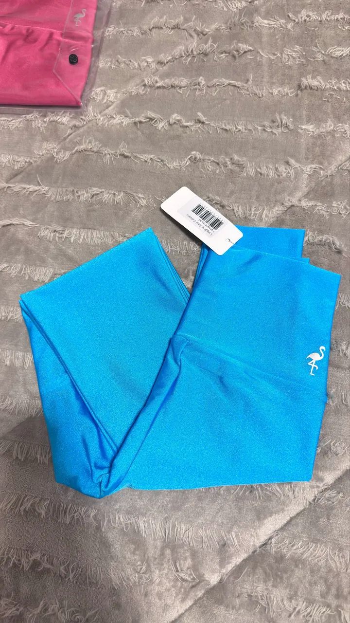 Calça legging glossy nova 
