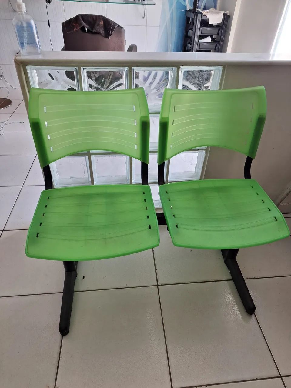 Cadeiras espera - Foto 2