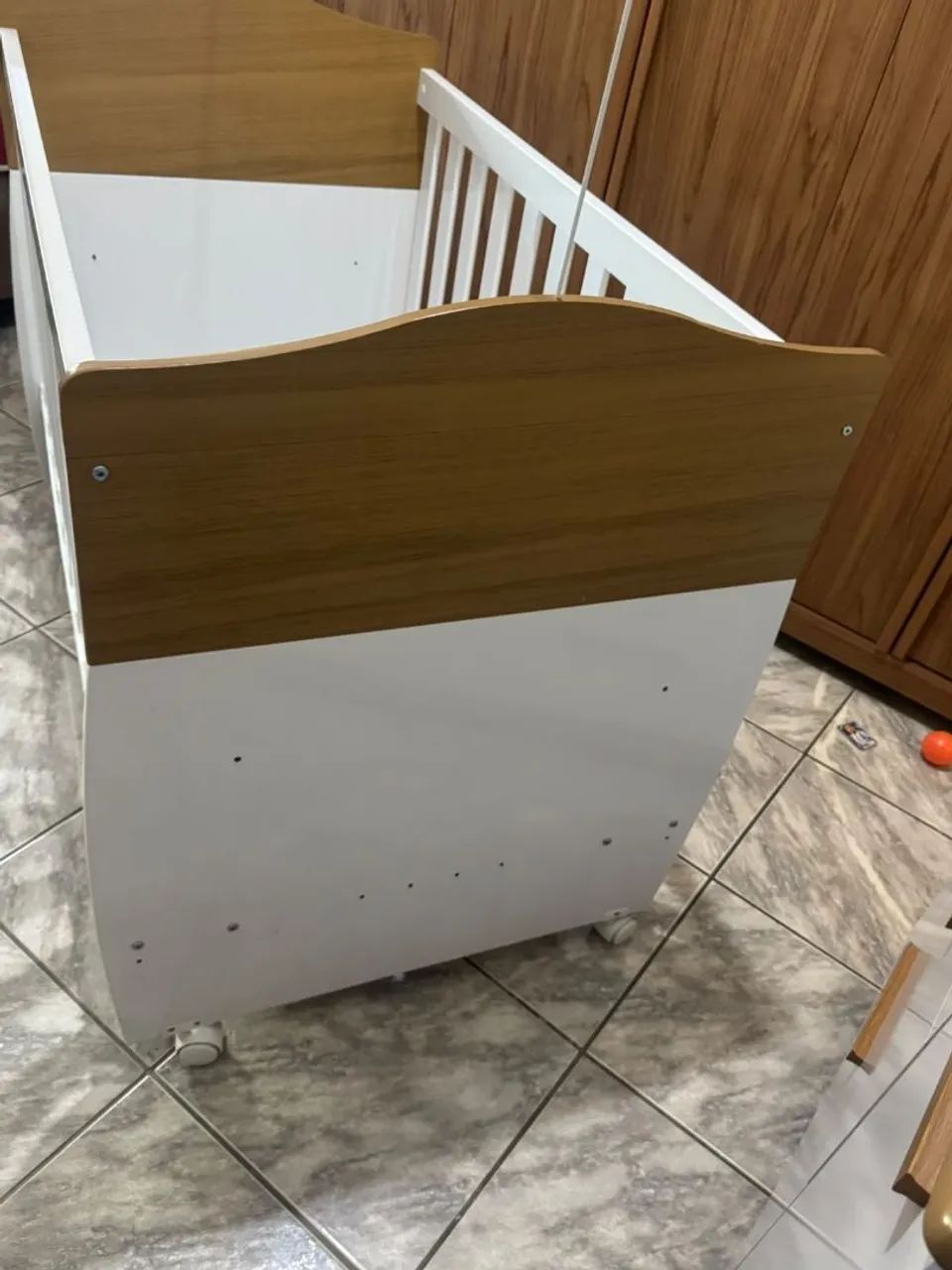 Berço com colchão 