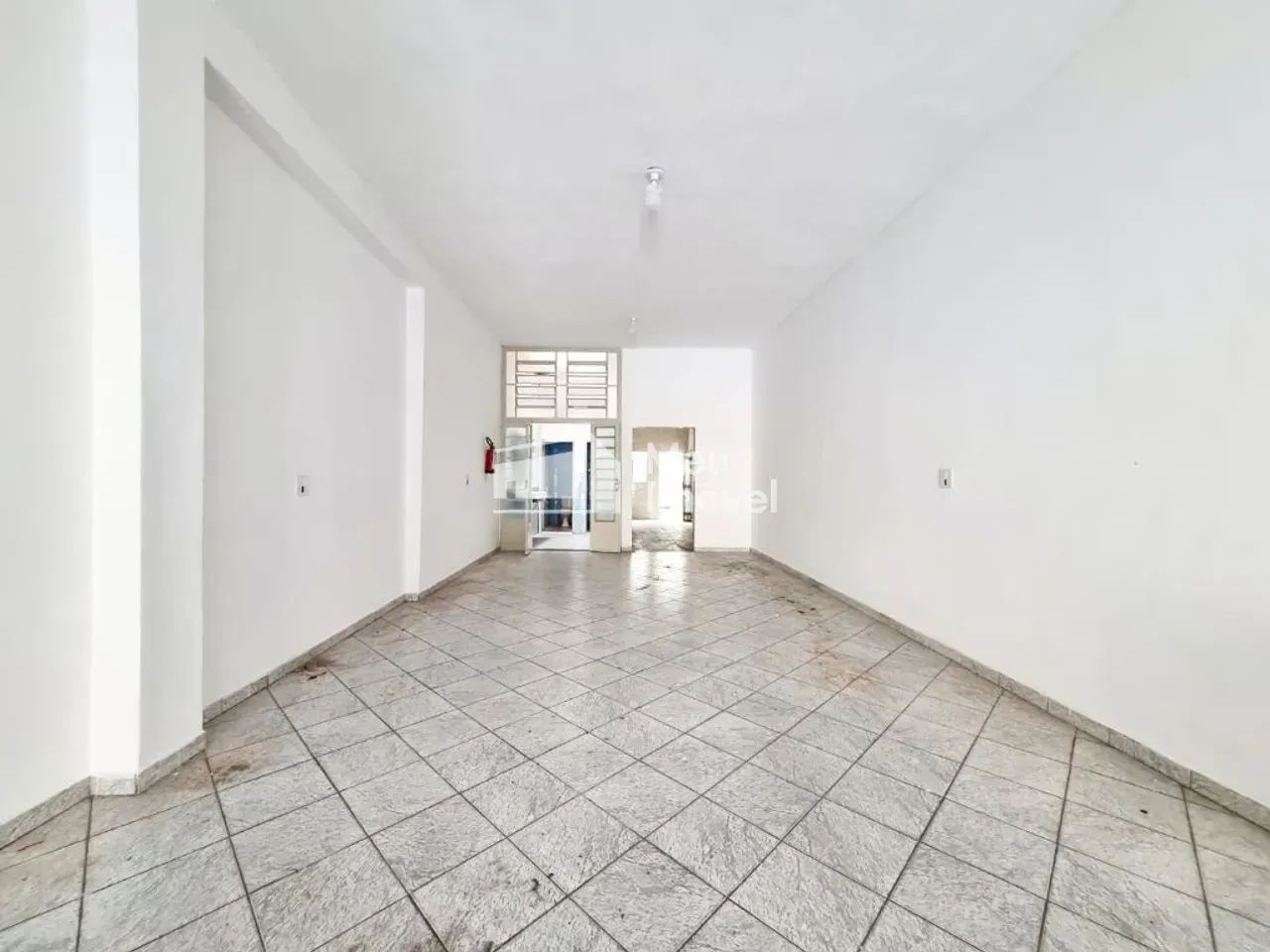 BRA20509 - Aluguel Ponto Comercial 140m² Centro de Jacareí