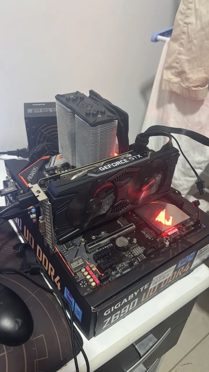 Placas-mãe H370 AORUS GAMING 3 - Foto 6