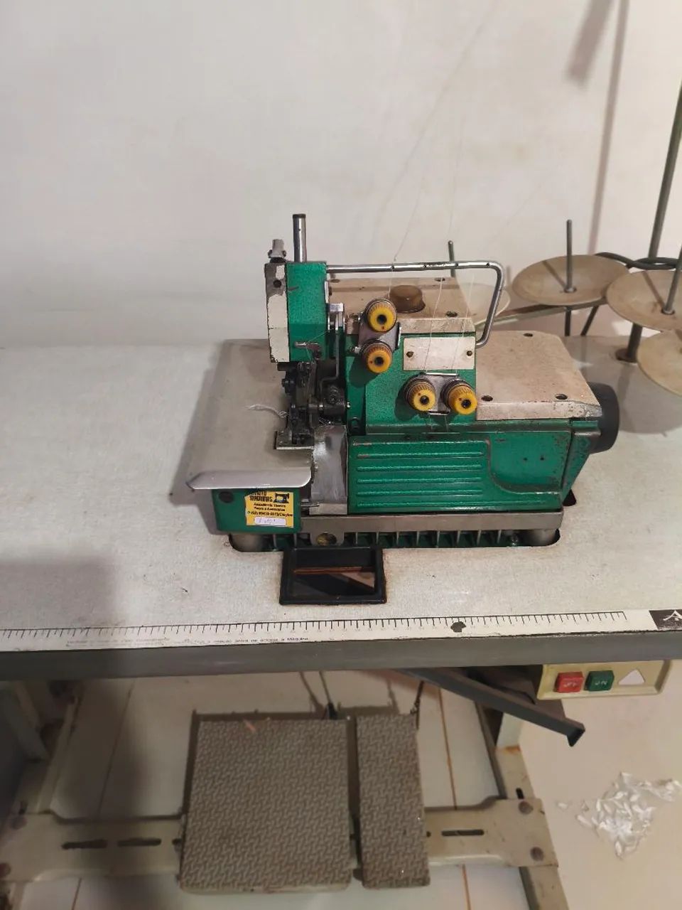 Máquina overlock yamata funcionando perfeitamente - Foto 2